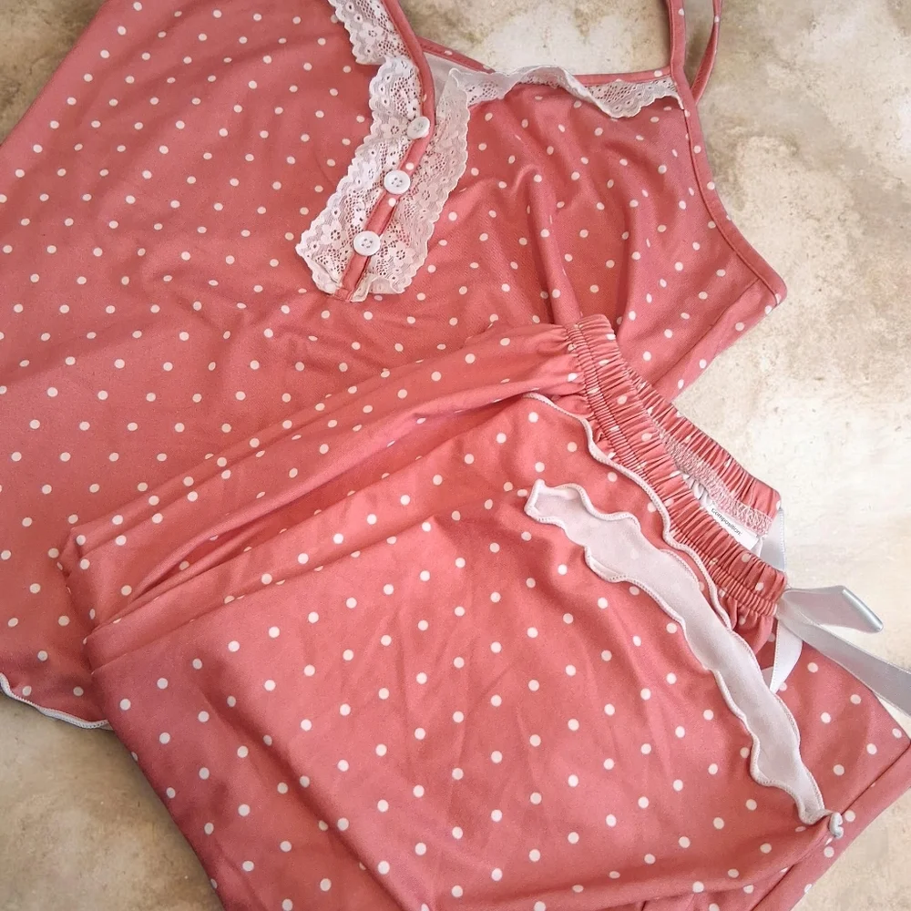 Charming Pink Polka Dot and Lace2 piece Lightweight Scalloped edge Sleepwear Set
